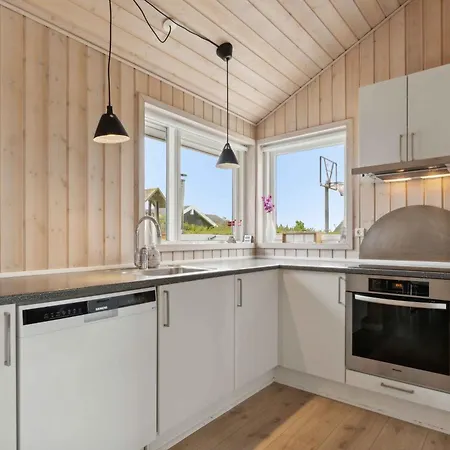 Activity House - Flovt Feriehus *